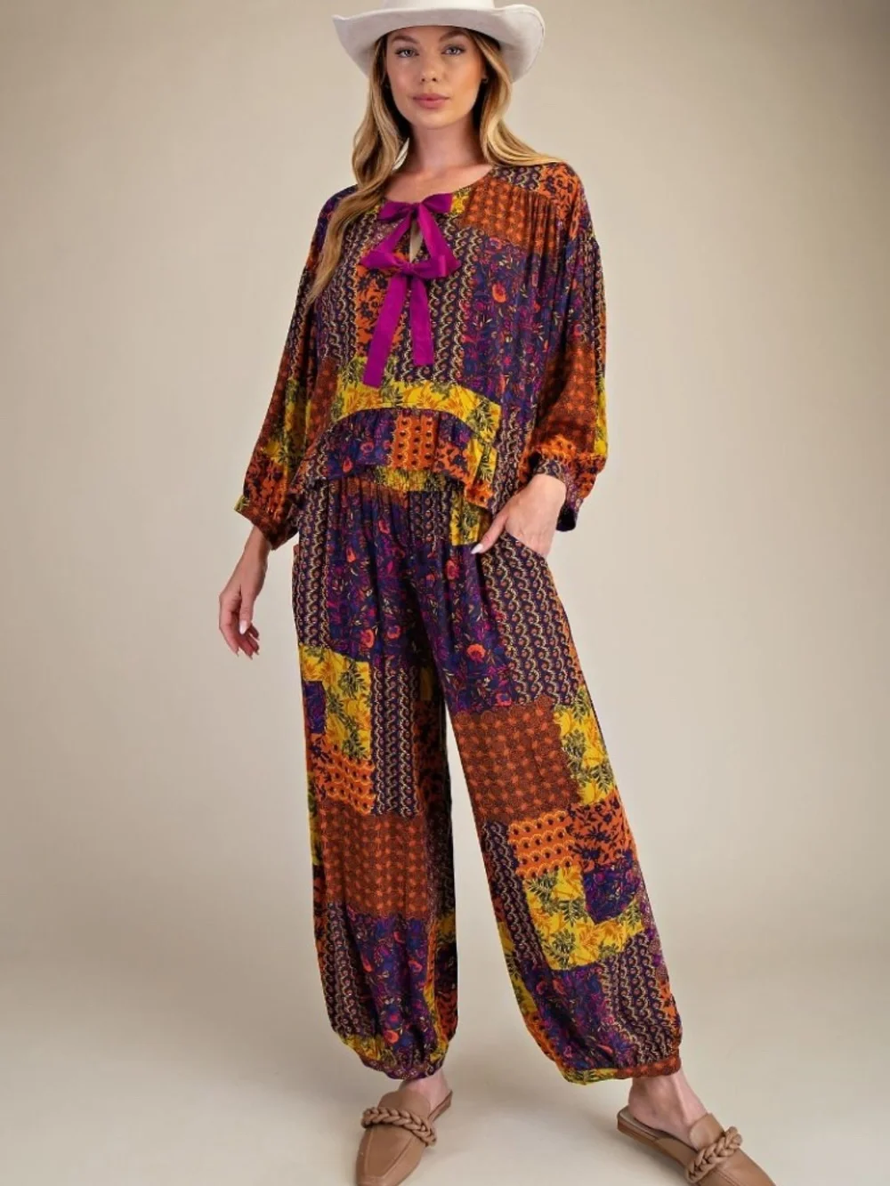 easel patchwork printed